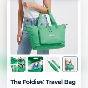 The Foldie Green Travel Bag